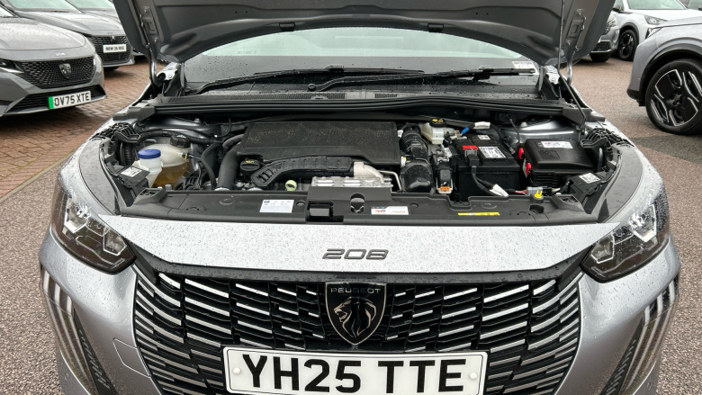 Peugeot 208 1.2 PureTech 100 Allure 5dr Petrol Hatchback